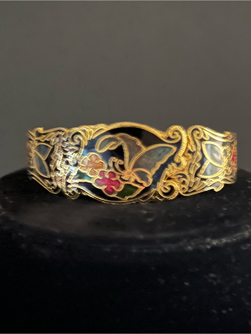 Vintage 1980’s Vibrant Butterflies and Flowers Cloisonné Hinged Clamper Bangle